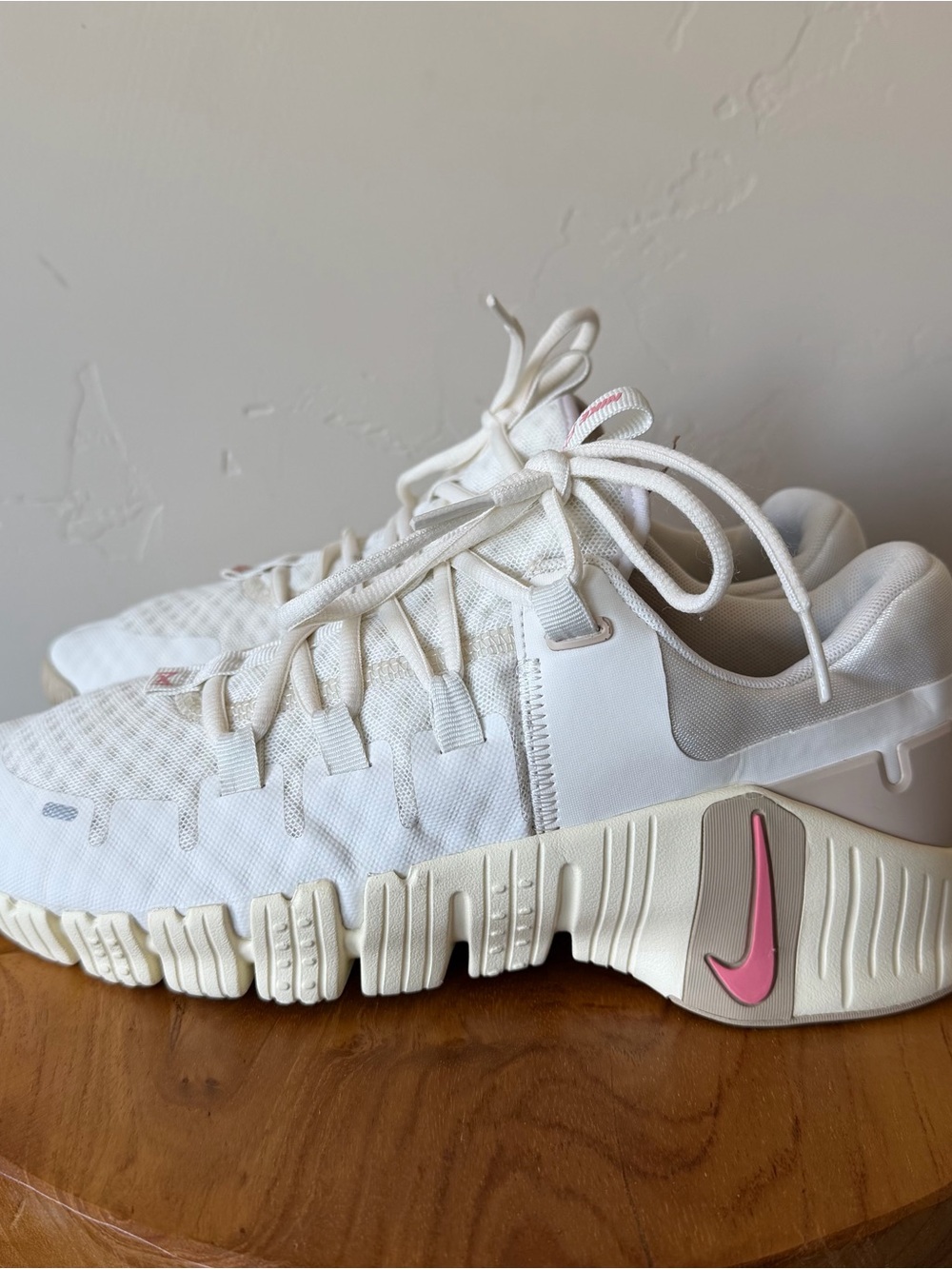 Nike Free Metcon 5 Womens sz 11 Sail Sanddrift Training Shoes DV3950-100 White